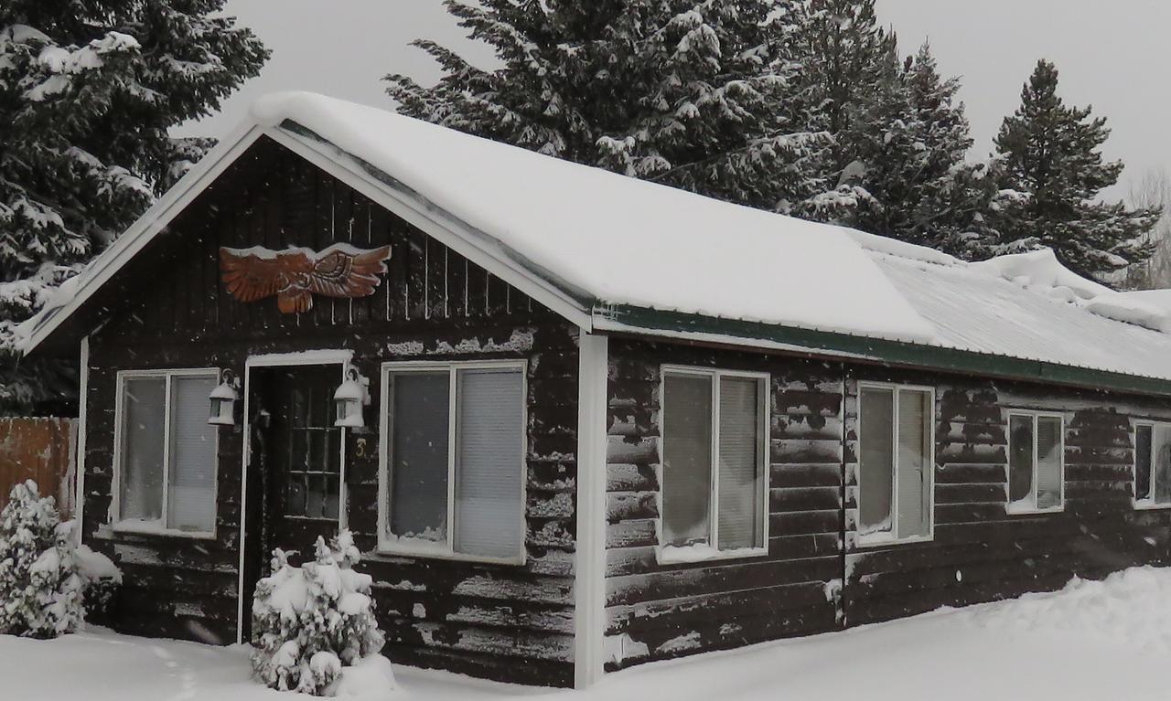 9 Bar W Cabins West Yellowstone Exterior photo